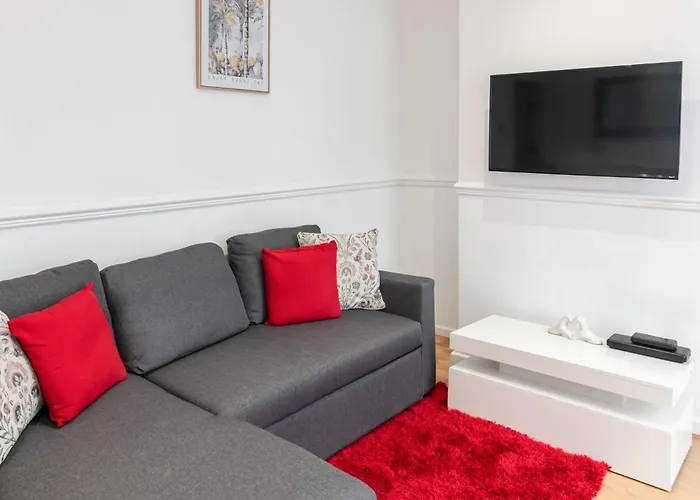 Host & Stay - Bardsay Road
